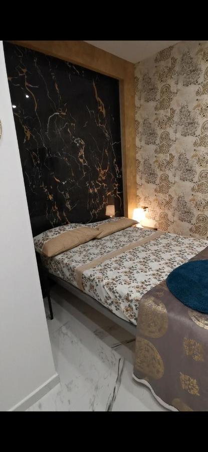 La Camera Napoli Bagian luar foto