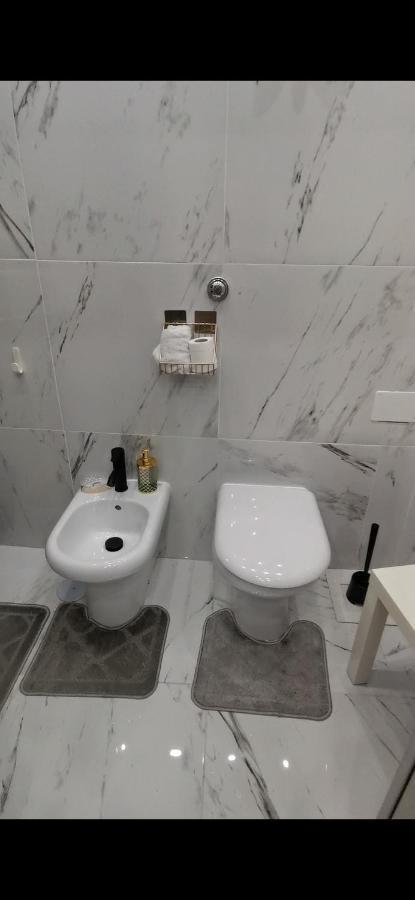 La Camera Napoli Bagian luar foto